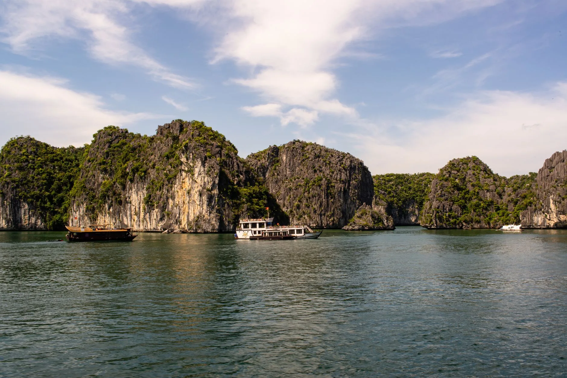 Baie d'Halong et Ninh Binh : les paysages calcaires